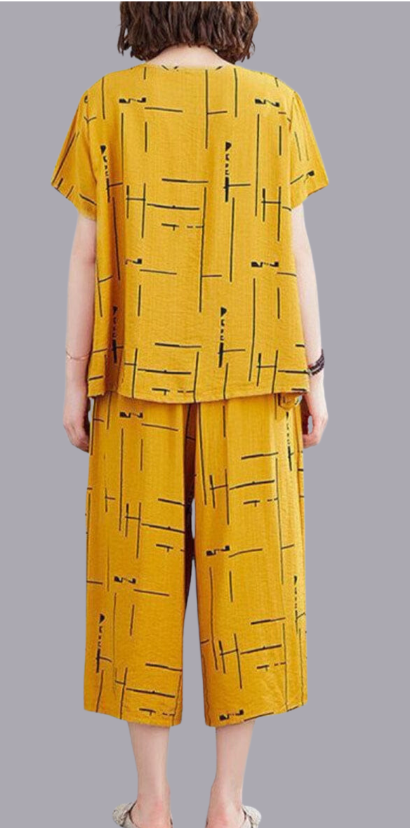 11.11 Sale Yellow Printed Capri Night Suit
