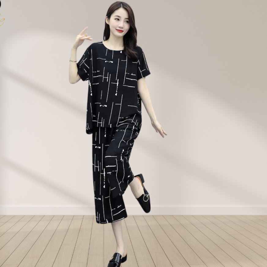 11.11 Sale Black Printed Capri Night Suit