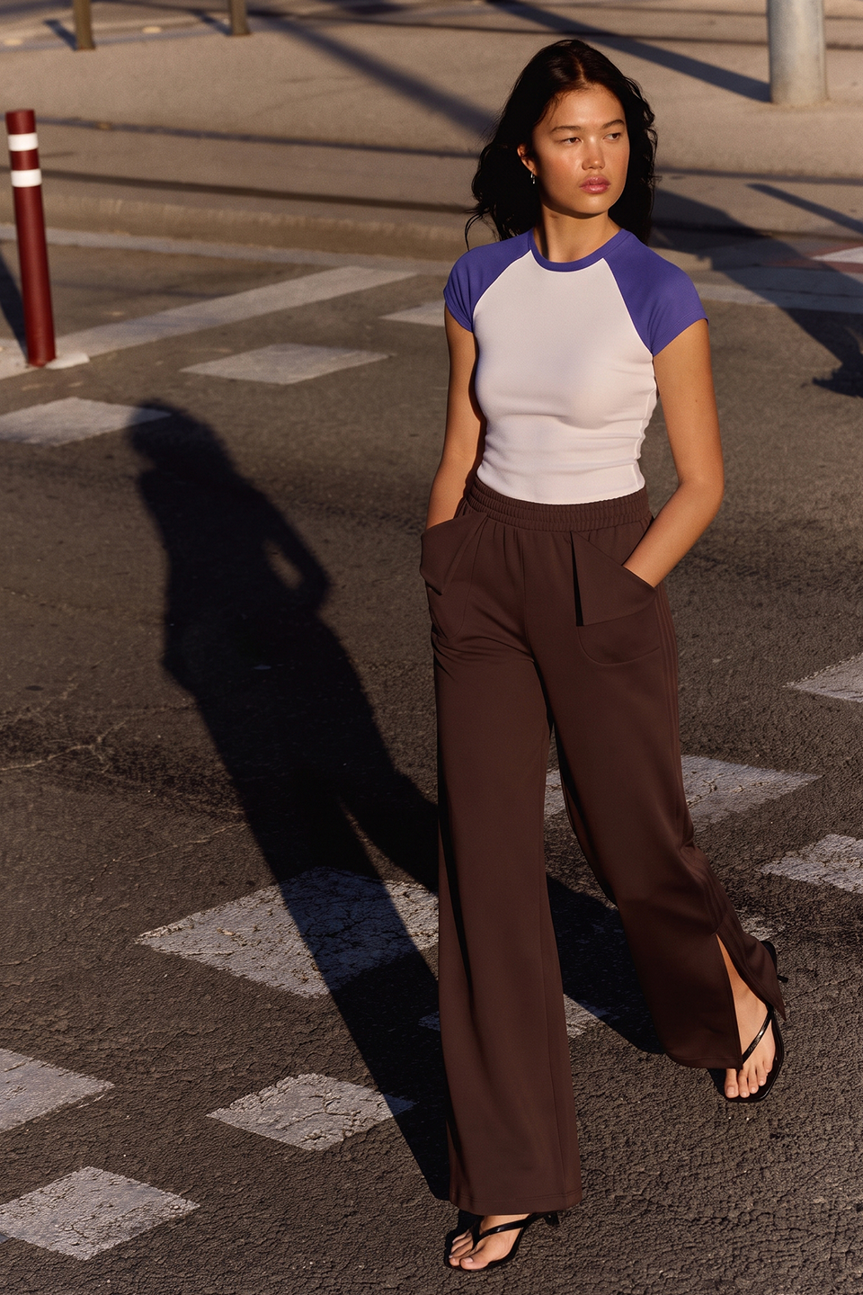 Women Smart Pocket Wide-leg Trouser - Mocha