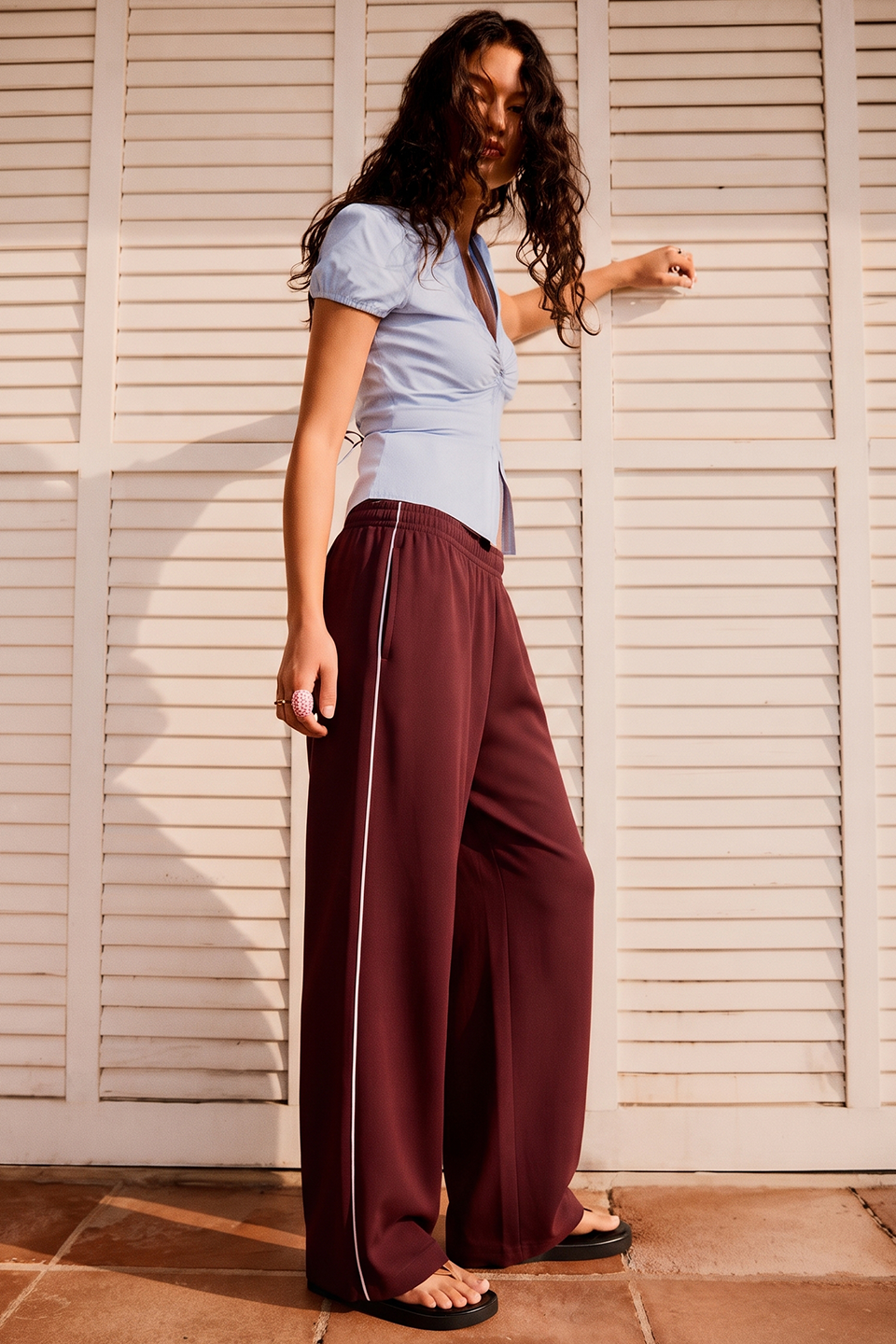 Women Wide-leg Plush Trouser With Trim Detail - Maroon